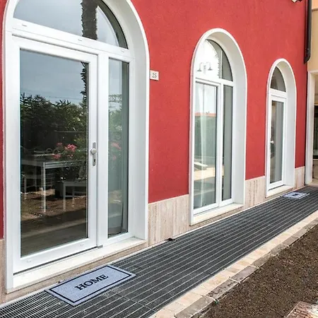 P011 - Porto Recanati, Nuovo Monolocale Fronte Mare *